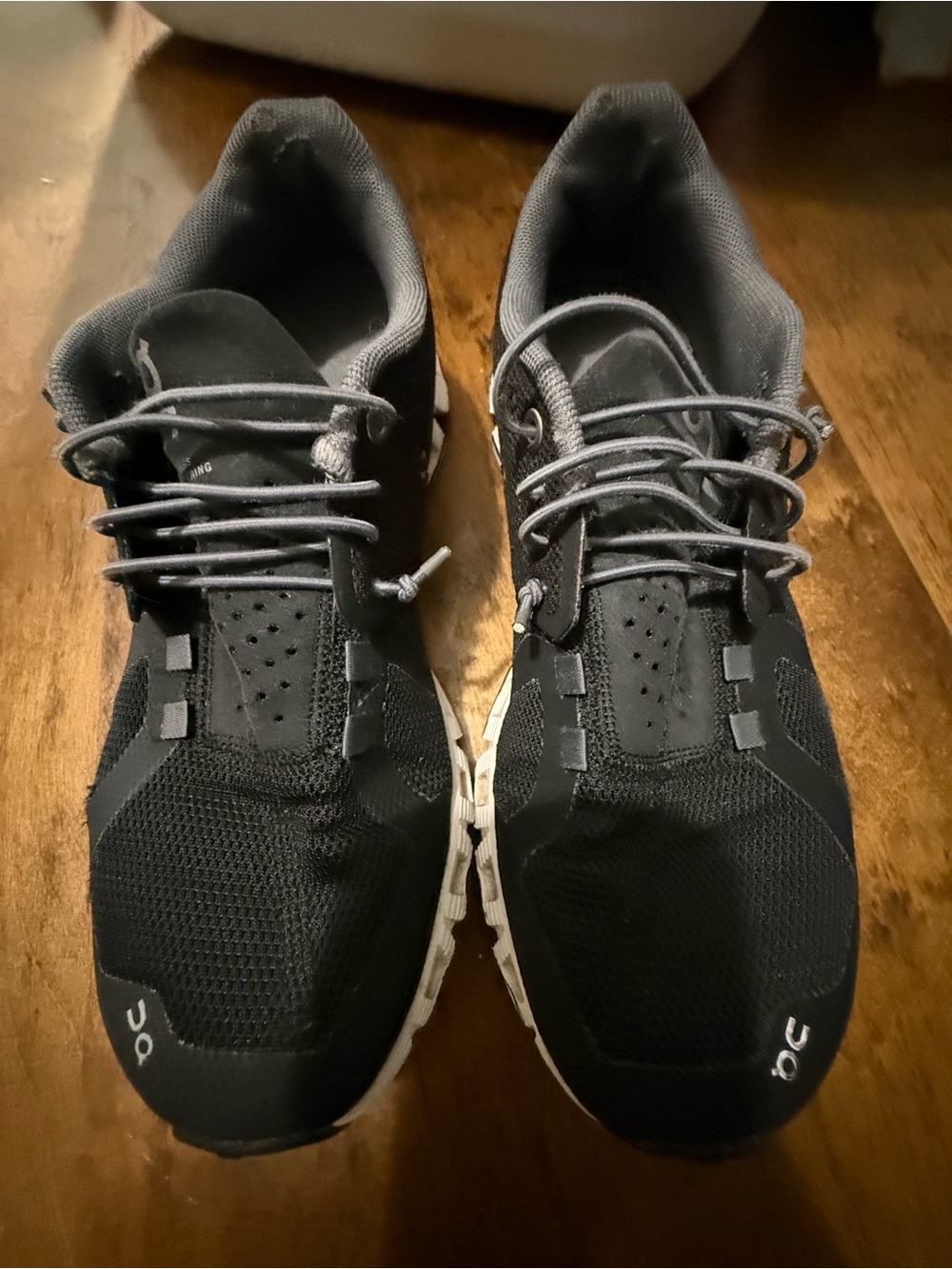 On Running Black Women’s Cloud Sneakers